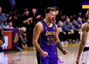 开云体育平台APP-凯尔特人轻取山西队，东契奇关键制胜的简单介绍