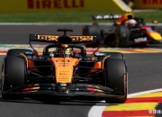 开云体育在线-梅赛德斯鏖战哈斯车队，皮亚斯特里带队取胜的简单介绍