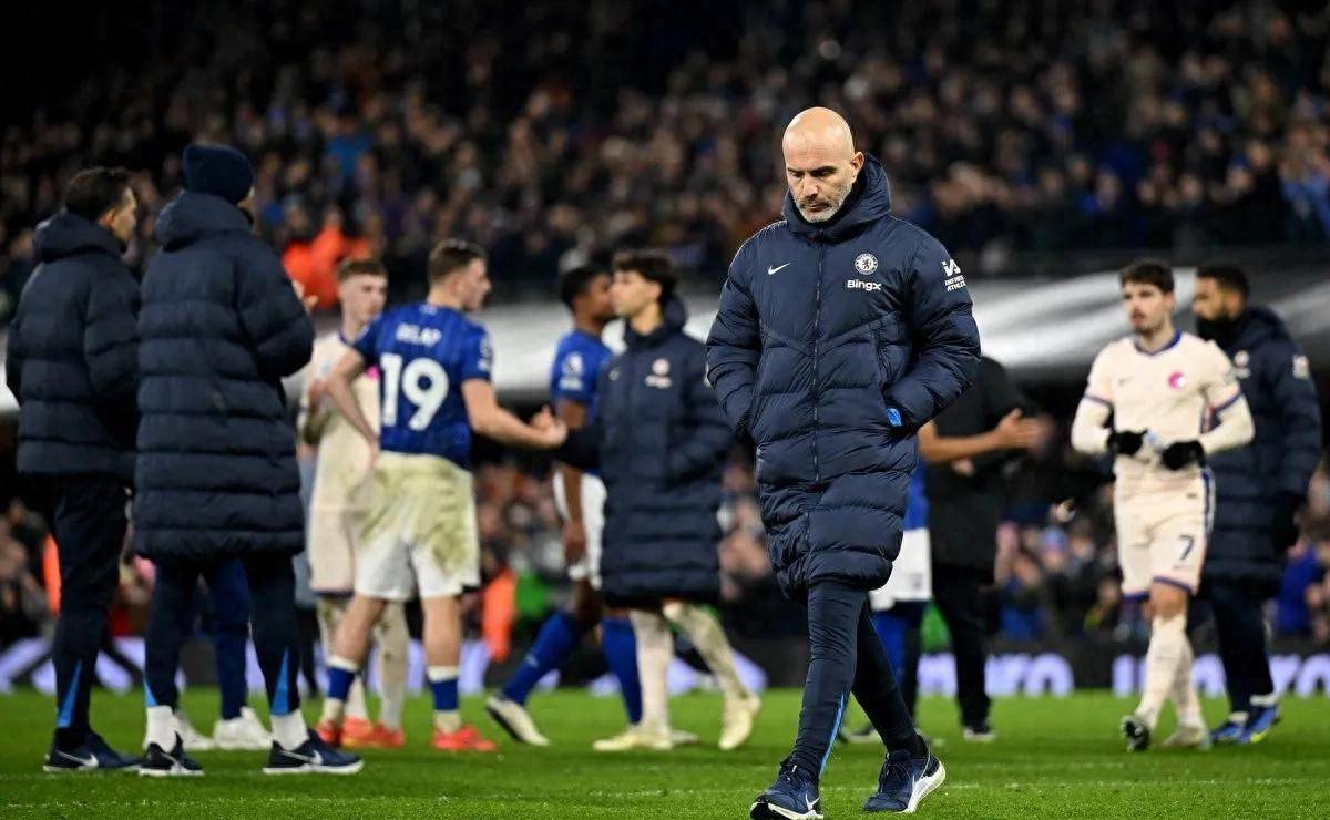 切尔西客战遭遇惨败,欧冠资格动摇! 切尔西客战遭遇惨败,欧冠资格动摇!