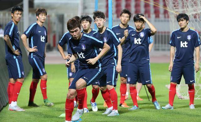 直布罗陀队表现出色,力争晋级榜首的简单介绍 直布罗陀队表现出色,力争晋级榜首的简单介绍