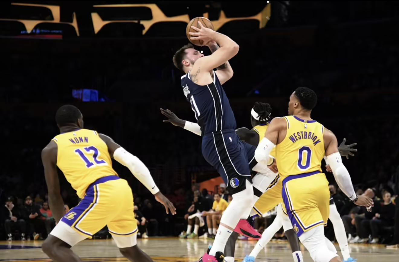 步行者马刺紧张对决，谁能赢得最后战