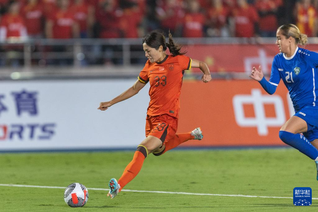 国际女子足球比赛激烈角逐,获得赞誉的简单介绍 国际女子足球比赛激烈角逐,获得赞誉的简单介绍