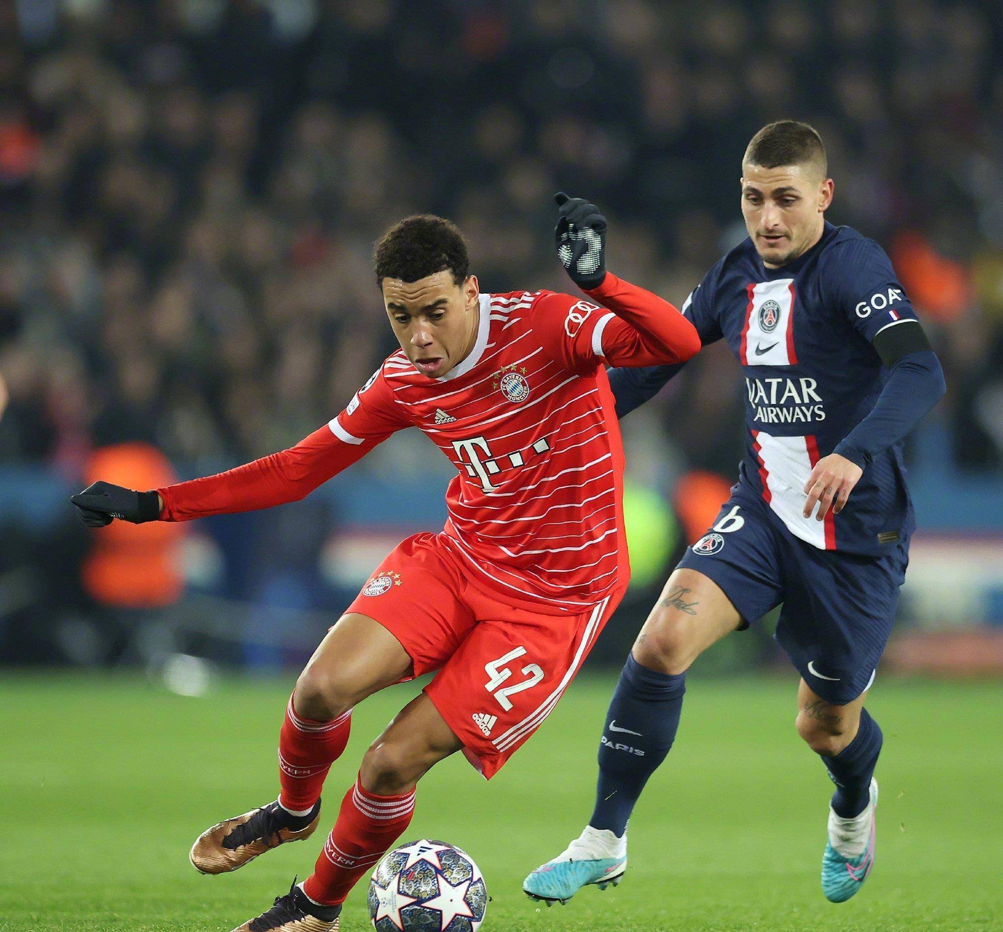 包含欧洲国家杯赛赛况持续悬念，风云变幻不停的词条