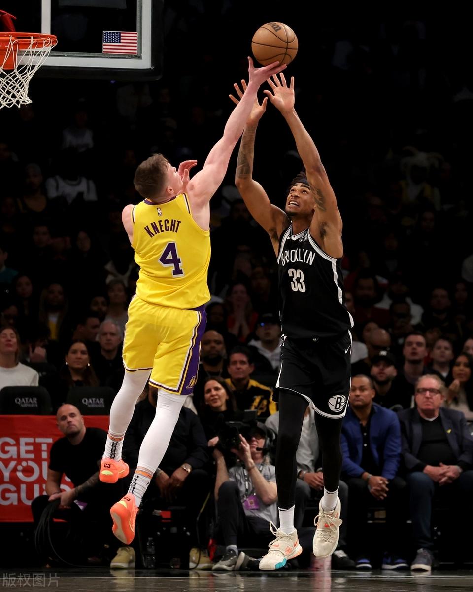 篮网客场取胜湖人晋级东部半决赛 篮网客场取胜湖人晋级东部半决赛