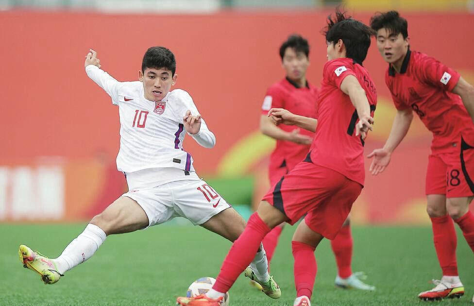足球比赛中出现绝杀，韩国队晋级半决赛