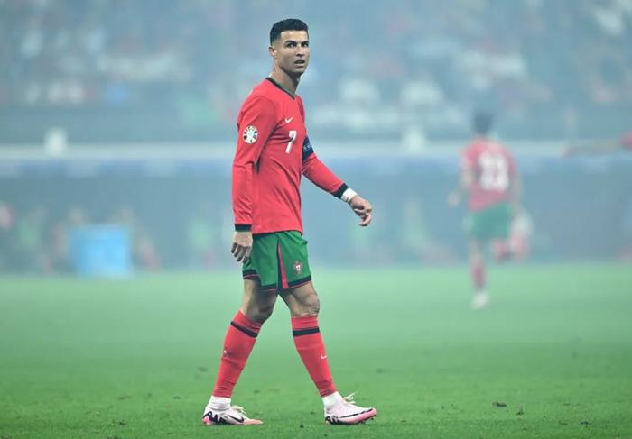 包含尤文图斯壮烈晋级，C罗的神迹再次出现在欧洲舞台上的词条