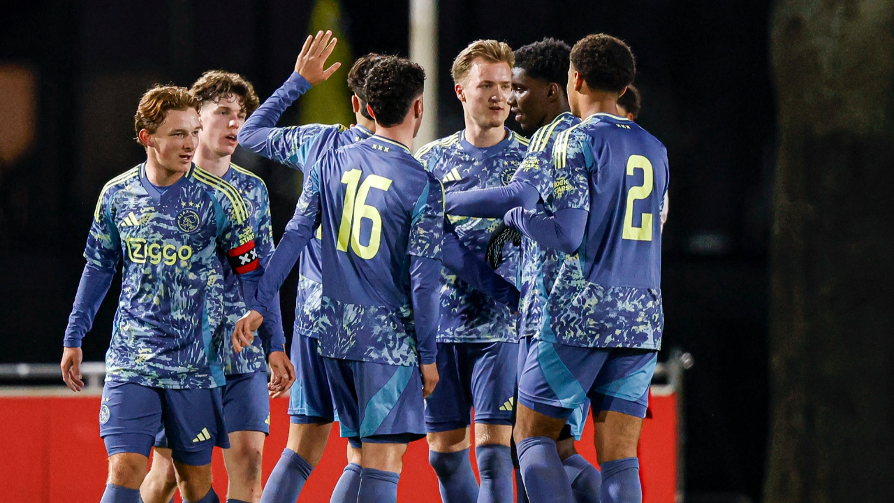 阿贾克斯青年队发挥出色获得胜利 阿贾克斯青年队发挥出色获得胜利