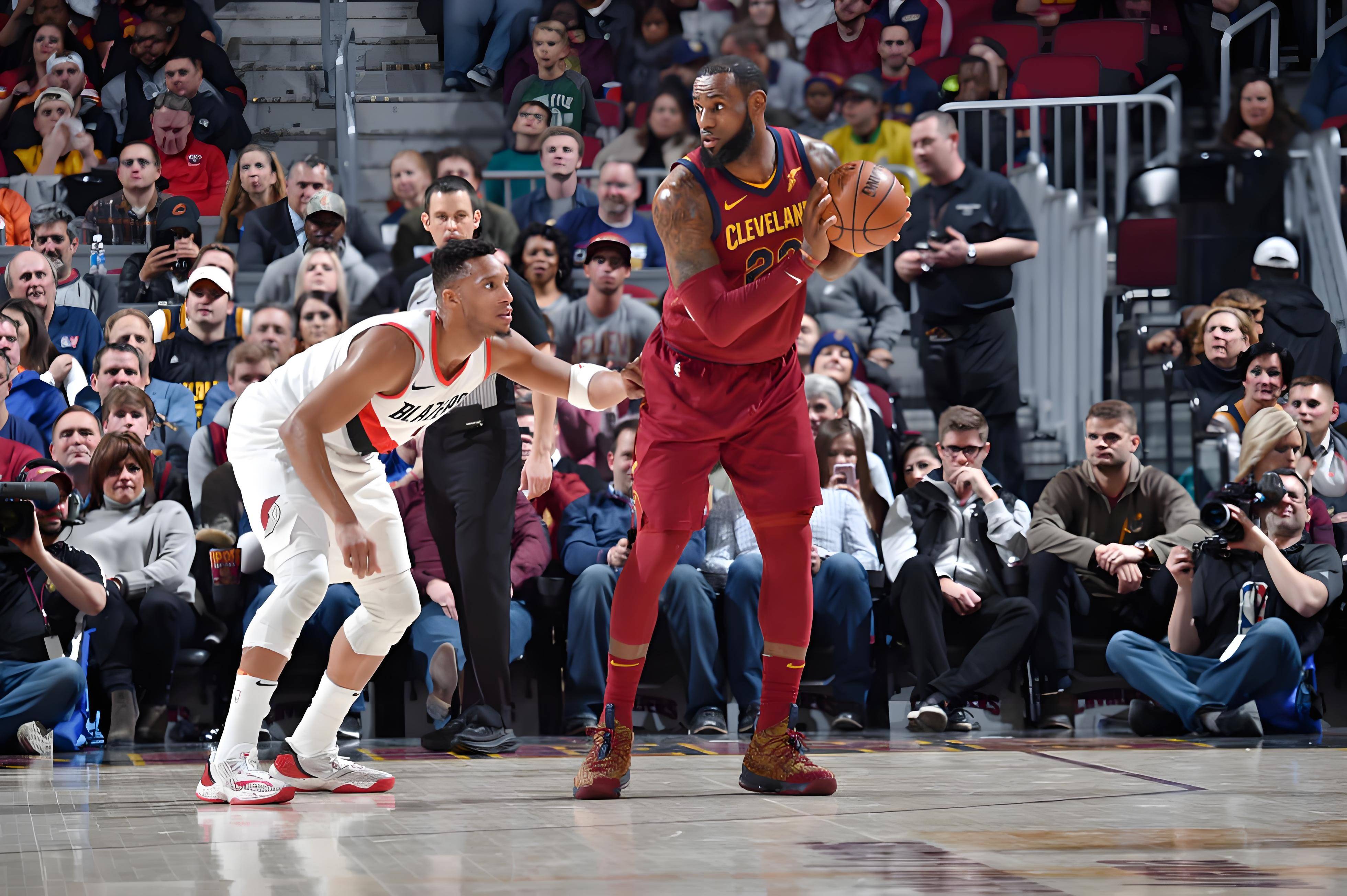 开拓者横扫勇士,全队表现出色晋级总决赛的简单介绍 开拓者横扫勇士,全队表现出色晋级总决赛的简单介绍