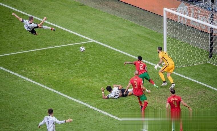 热刺客场击败对手，稳固领先地位