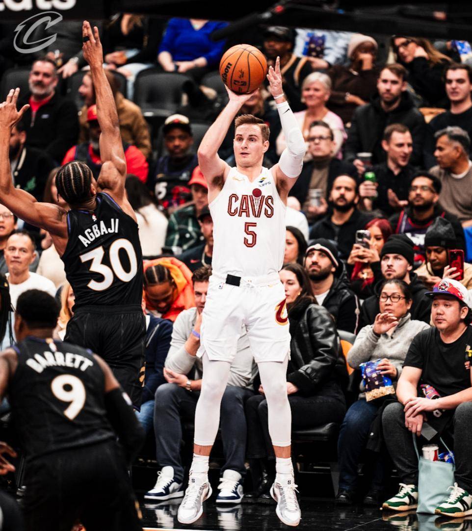 关于猛龙队表现出色，连胜增加士气的信息