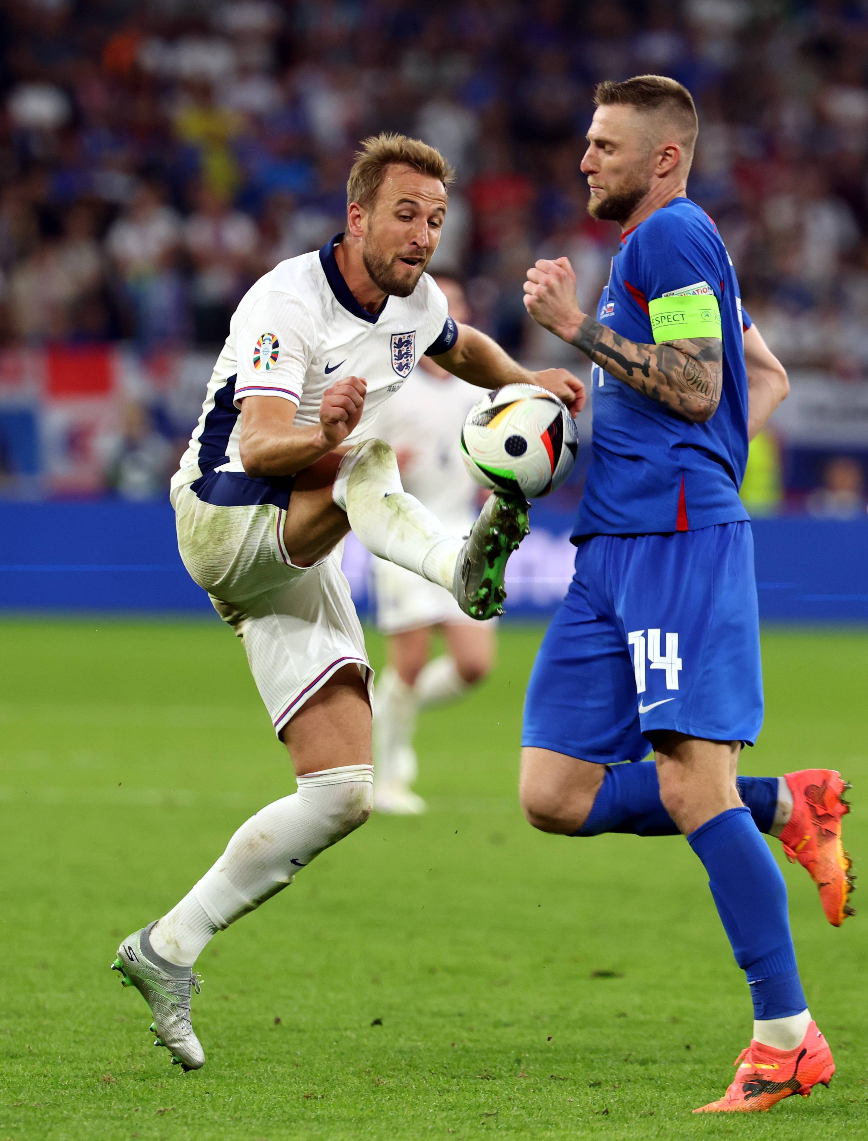 伦敦举行篮球比赛,国家队表现激烈 伦敦举行篮球比赛,国家队表现激烈