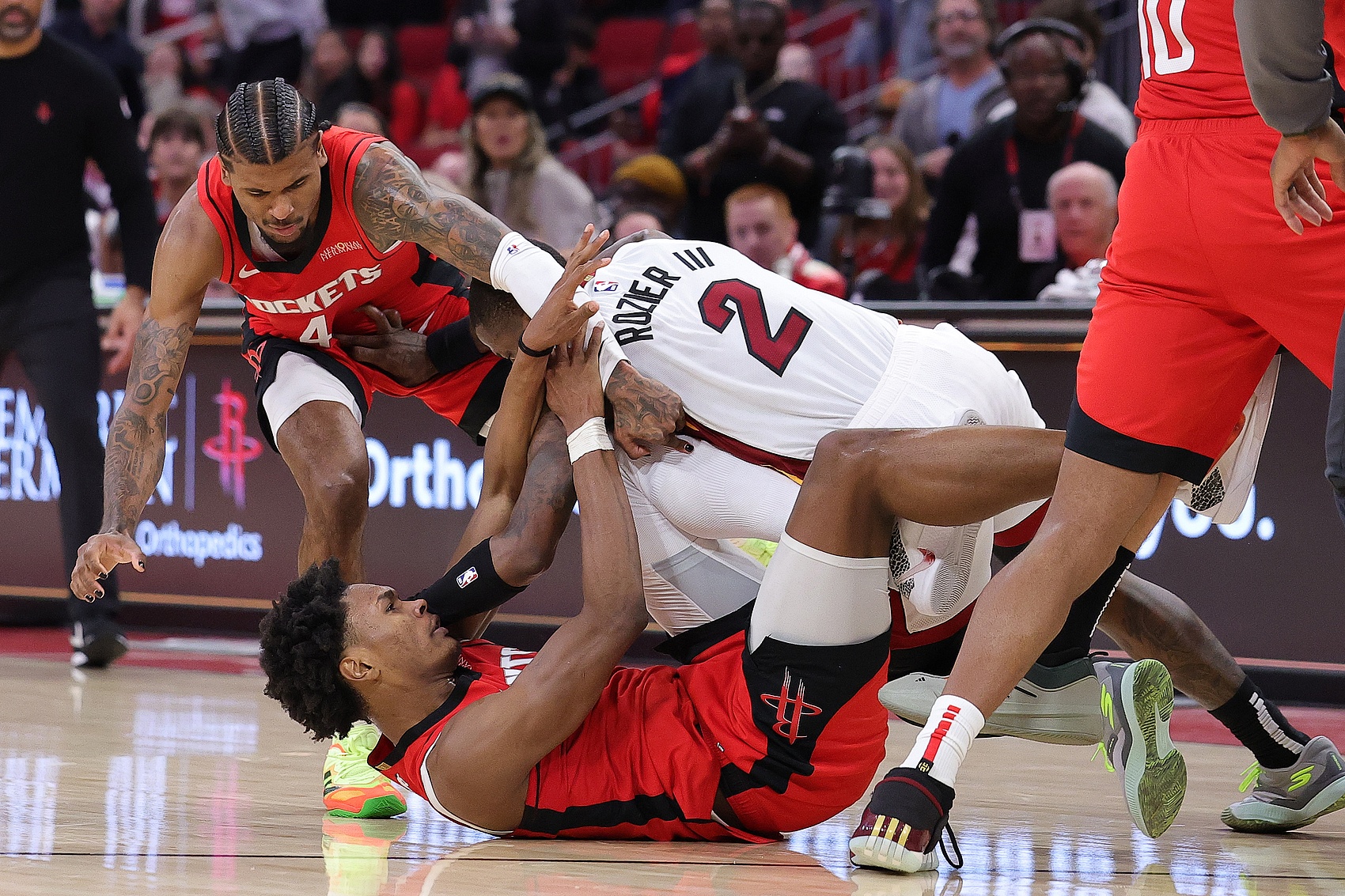 热火队不敌黄蜂,艾弗里得分领先的简单介绍 热火队不敌黄蜂,艾弗里得分领先的简单介绍