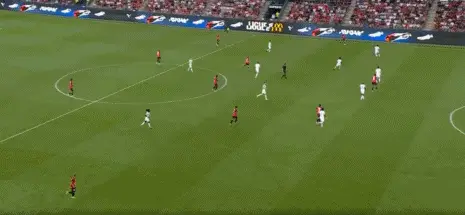 雷恩门将表现神勇，多次扑救扭转比赛局势的简单介绍