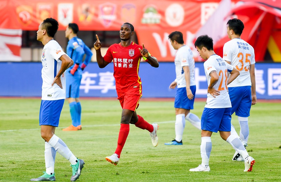 山东鲁能客场比逼平石家庄永昌的简单介绍