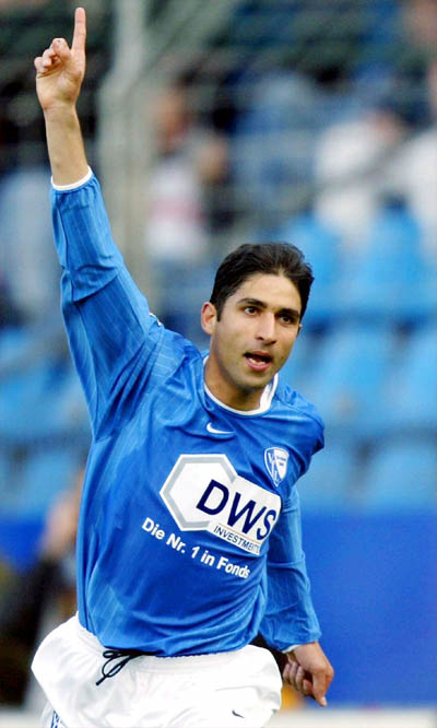 斯图加特主场反败为胜，挤入前十行列