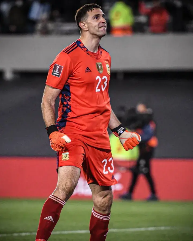 关于热那亚门神表现出色,帮助球队保持不败的信息 关于热那亚门神表现出色,帮助球队保持不败的信息