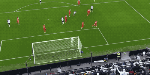 关于湖人队处境不佳,球员集体振作期待翻盘的信息 关于湖人队处境不佳,球员集体振作期待翻盘的信息