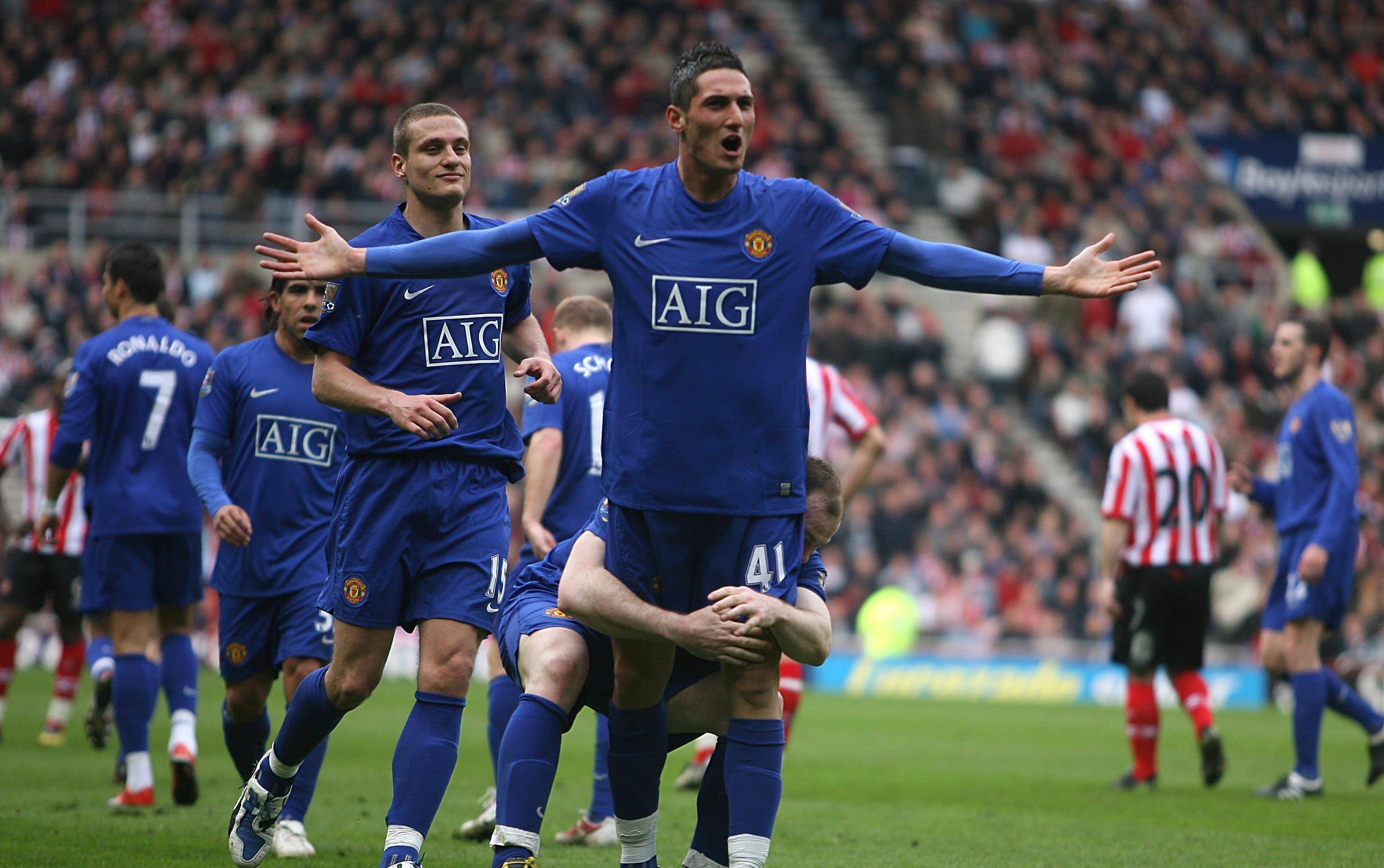 关于足球顶级联赛激烈角逐持续升温,强势球队展现实力的信息 关于足球顶级联赛激烈角逐持续升温,强势球队展现实力的信息