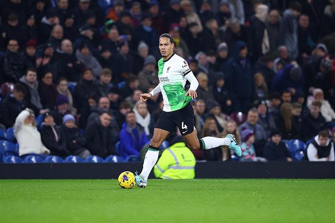 利物浦客场战胜伯恩利，领先优势扩大的简单介绍