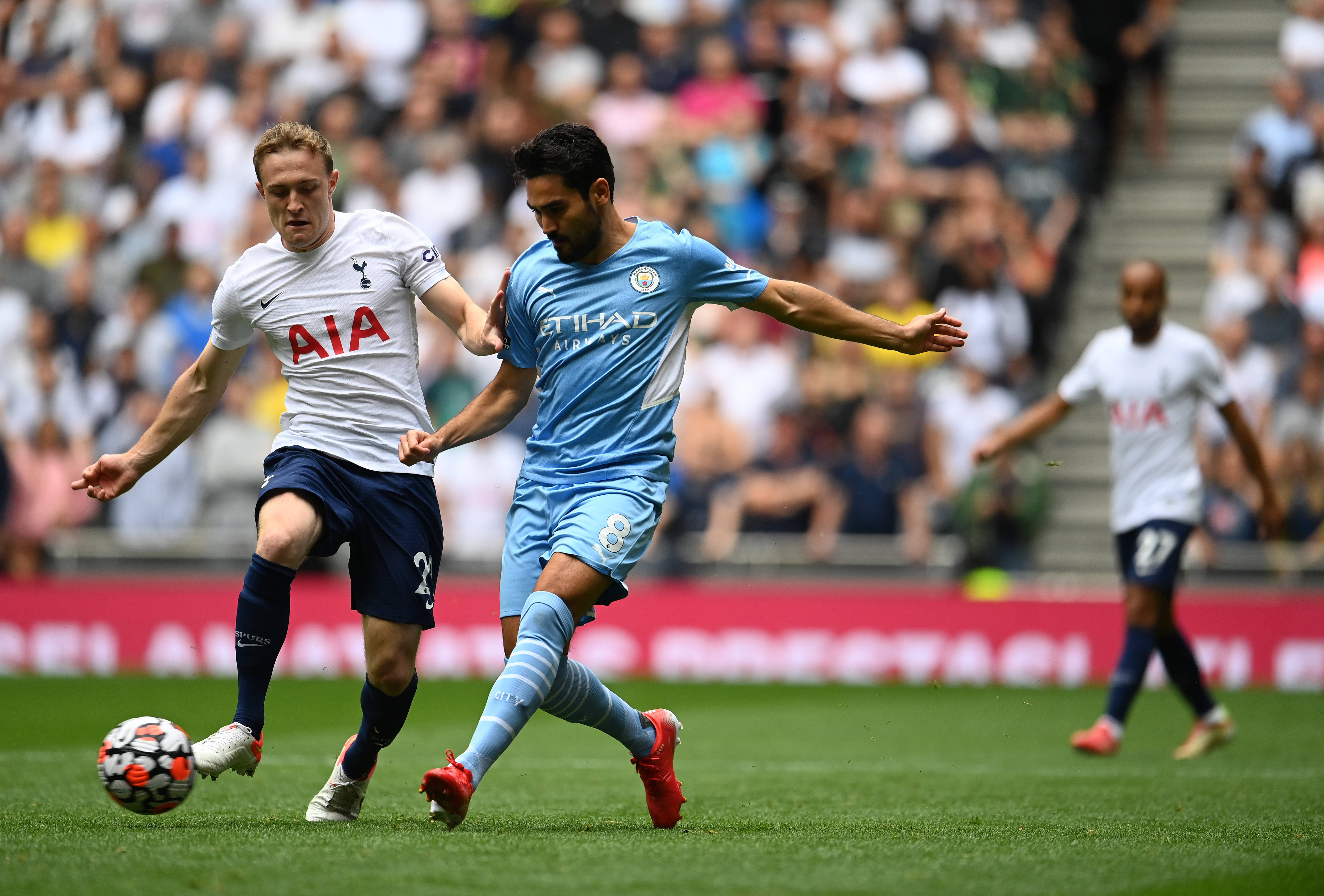 富勒姆备战布莱顿，士气高涨的简单介绍