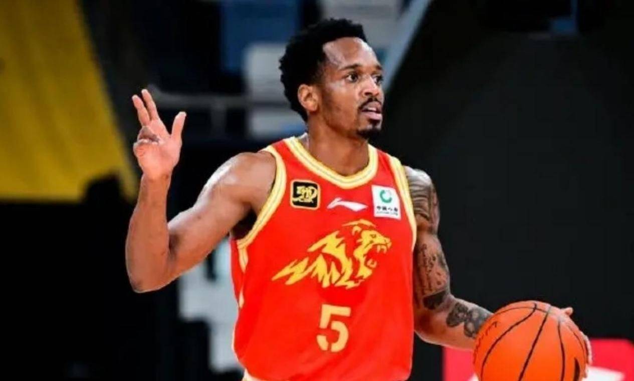 西班牙男篮血洗意大利男篮,杰伦·布朗高光表现的简单介绍 西班牙男篮血洗意大利男篮,杰伦·布朗高光表现的简单介绍